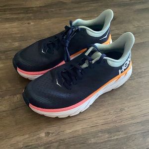 Hoka Clifton 7